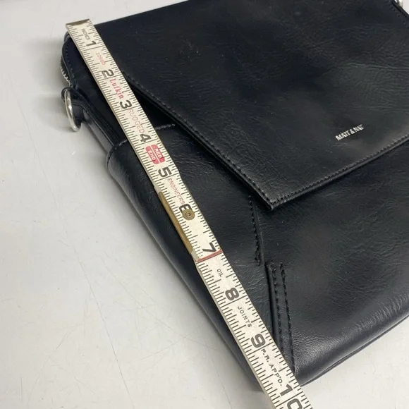 Matt & Nat Black Minka Vegan Hobo Bag Dwell Crossbody Bag - Picture 17 of 17